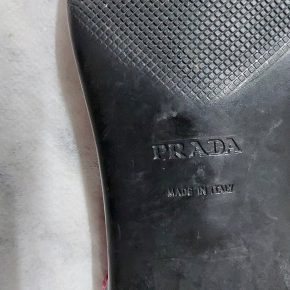 Authentic Prada Sandals Kitten Heels Size 38 6.5 Women's Good Used Condition Red - Picture 7 of 9